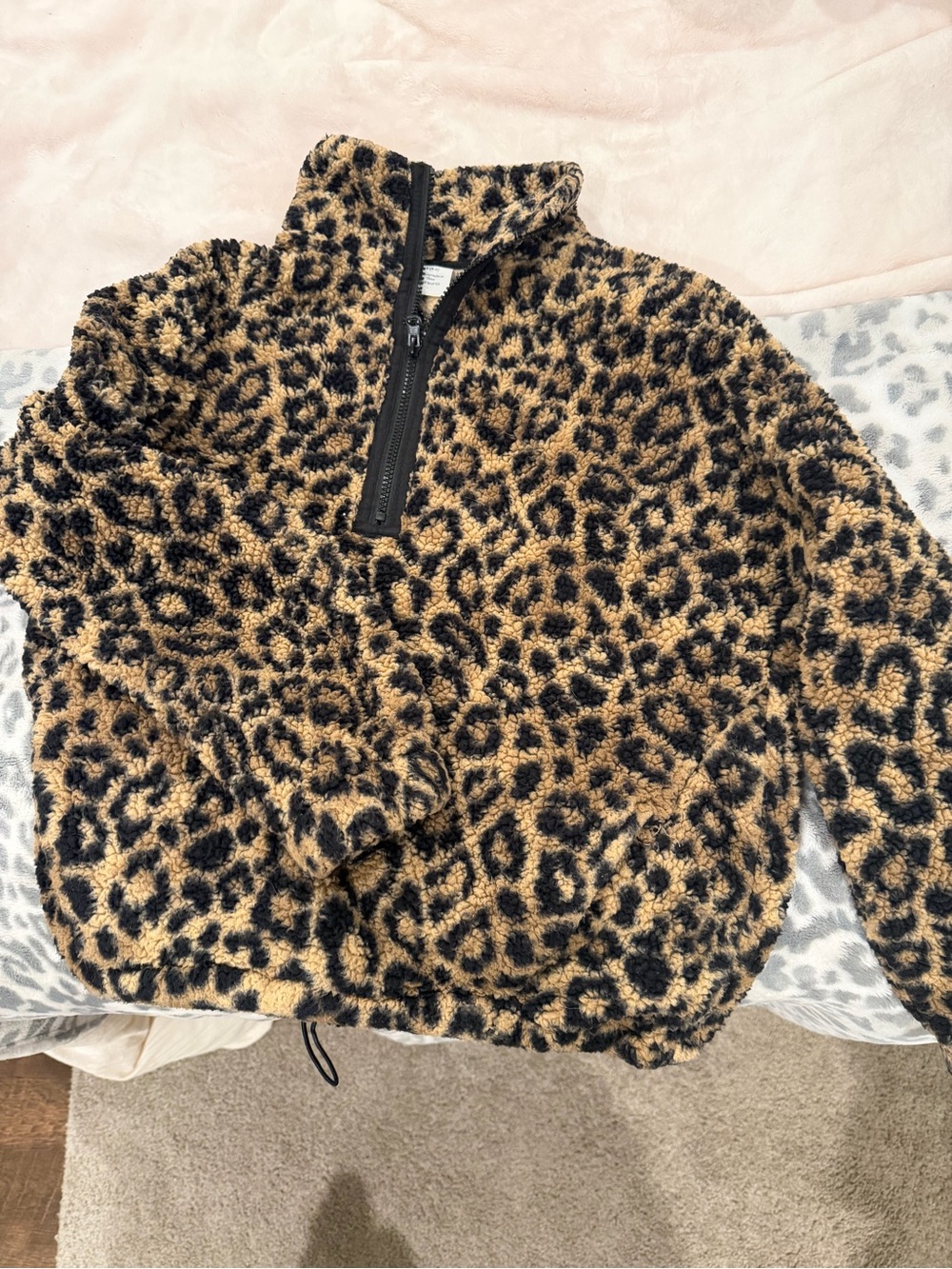 No Boundaries Leopard Sherpa Pullover - Tan & Black